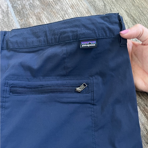 Patagonia Quandary Hiking Shorts, Navy Blue, Women’s Size 16 - Picture 10 of 11